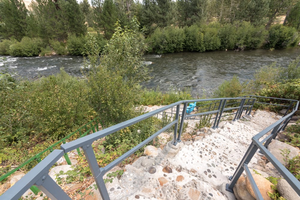 Path and railing leading down to the Truckee River